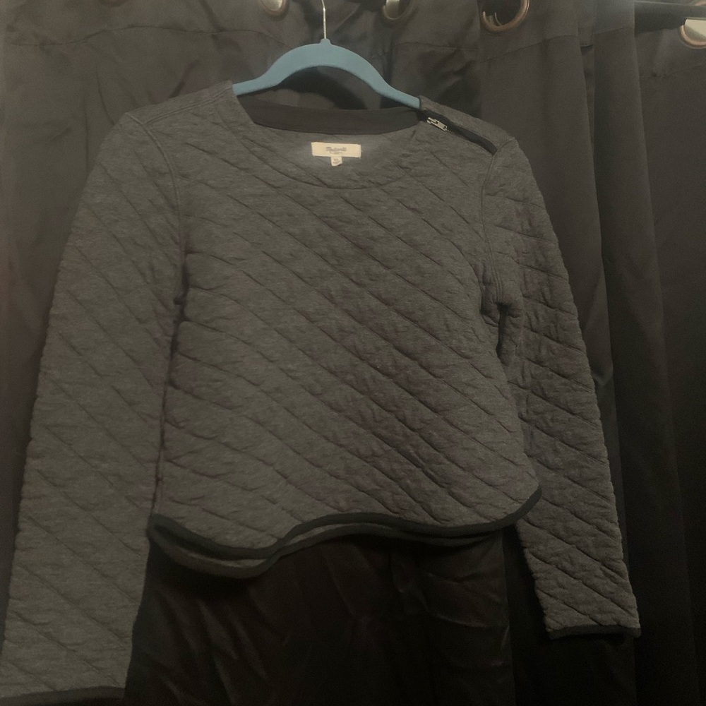 Madewell Grey & Black Cropped Sweater Women’s Size XS